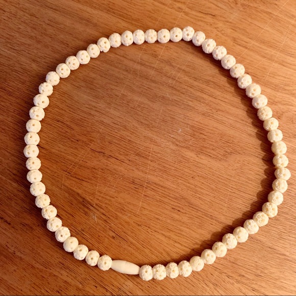 Vintage Beaded Necklace - Picture 1 of 3